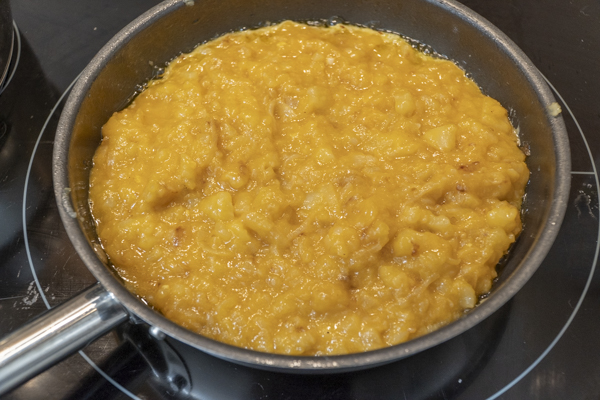 pochando tortilla de patatas