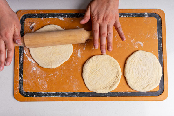 hornear pan de pita
