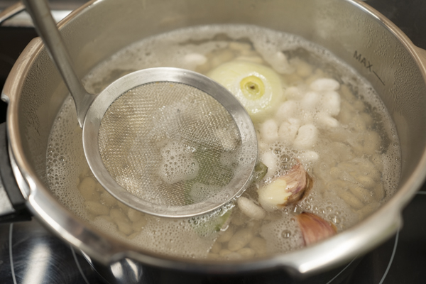 desespumando alubias