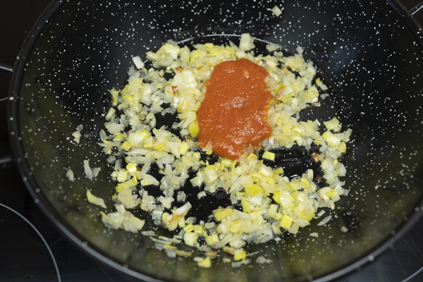 receta de alubias con alcachofas y gambas