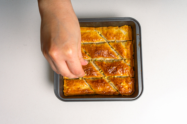 decorando baklava