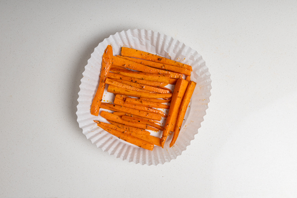 como hacer bastones de zanahoria con dip de yogur