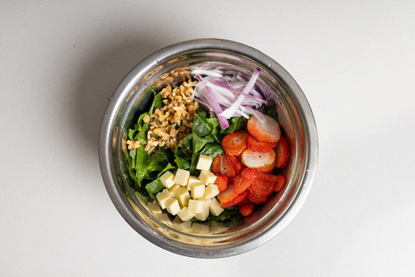 Ensalada de espinaca fresas y nueces receta tradicional | Recetas de cocina fáciles paso a paso | Recetas del Señor Señor receta de espinacas con fresas