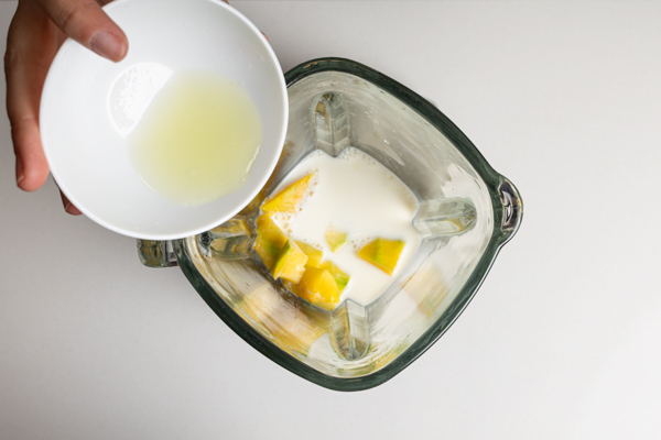 hacer polos de mango y tajin