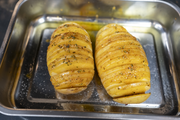 patatas hasselback receta | Recetas de cocina fáciles paso a paso | Recetas del Señor Señor receta de patatas hasselback